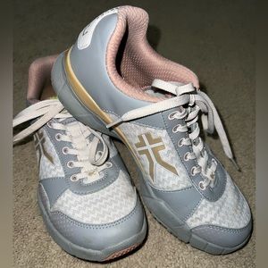 KURU quantum shoes
